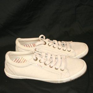 Taos Star Canvas Sneakers Size 8